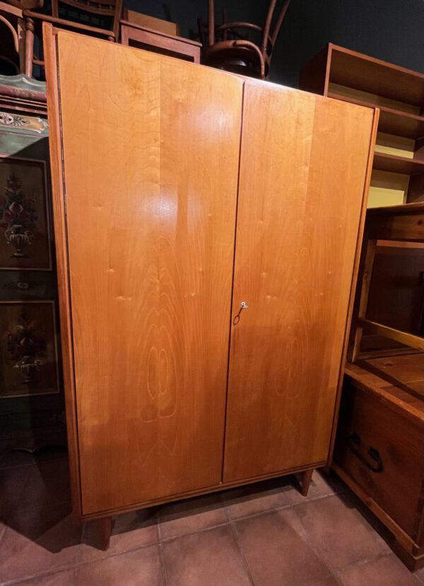 Schrank Midcentury